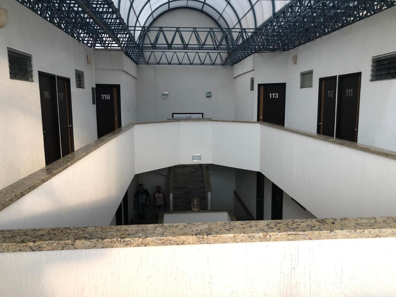 Hotel Del Carmen Леон Екстериор снимка